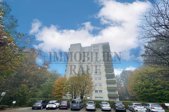 GROSSE 4 ZKB WOHNUNG MIT BALKON UND GARAGENSTELLPLATZ IN SULZBACH - SOFORT FREI